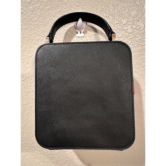 NWOT Disney X Kate Spade New York Minnie Mouse Daisy Vanity Crossbody Bag - Picture 6 of 9